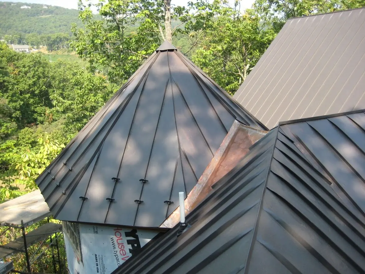 Professional Shingle Replacement & Repair by Craftsman Roofing in Cincotta