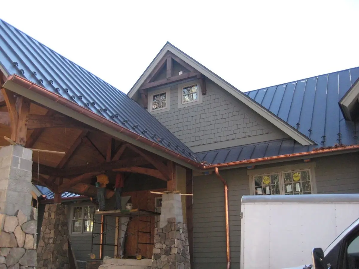 Craftsman Roofing team delivering quality roofing work in Cincotta